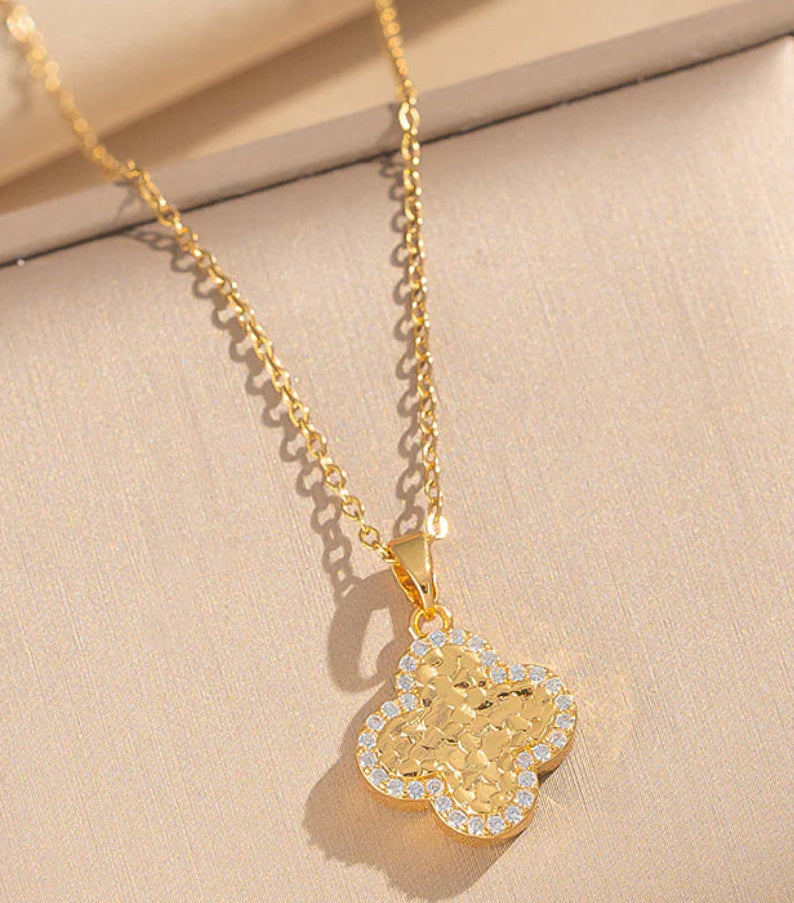 stainless steel clover necklace 🥰